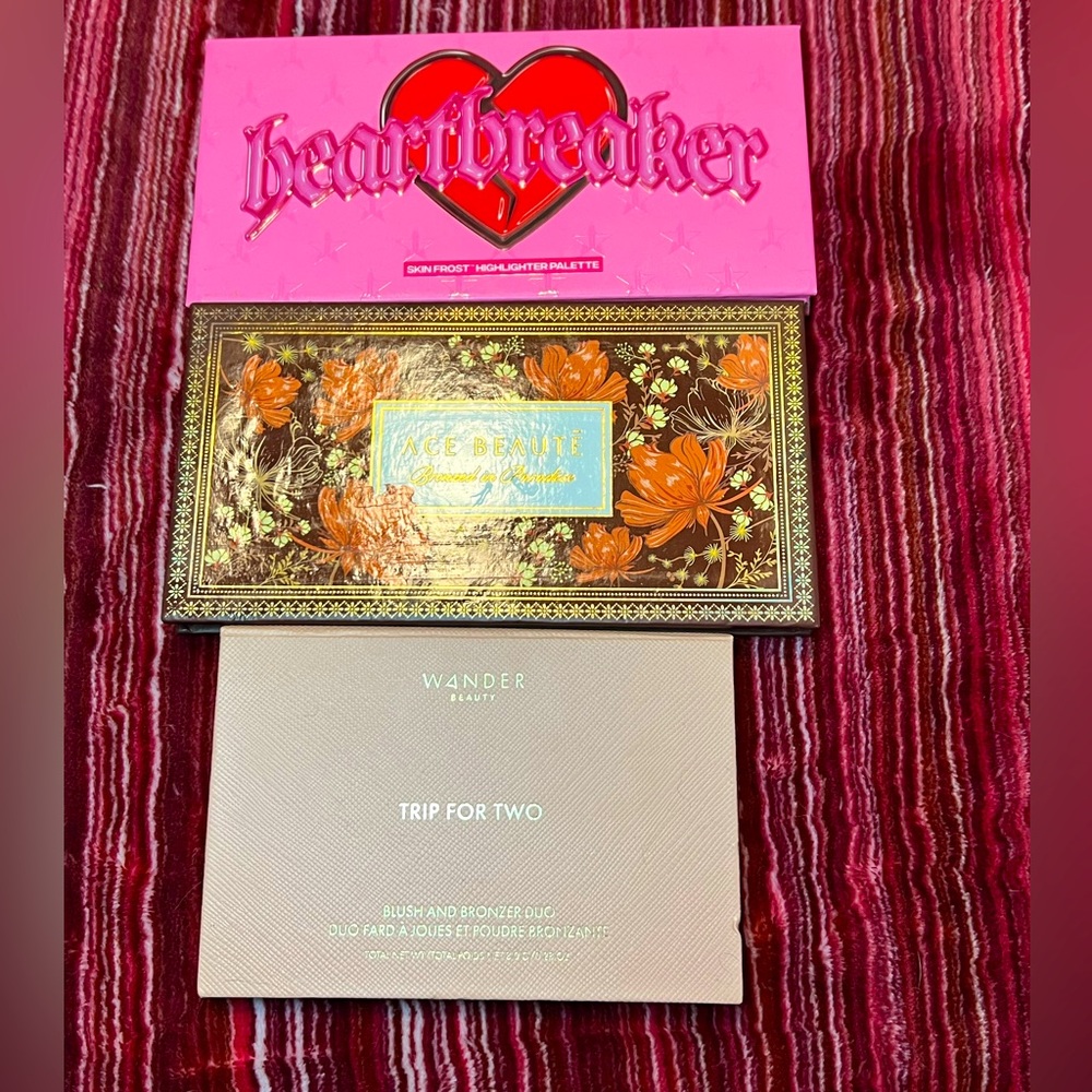 NWOT| (3)Bronzer,Highlighter & Blush Set✨